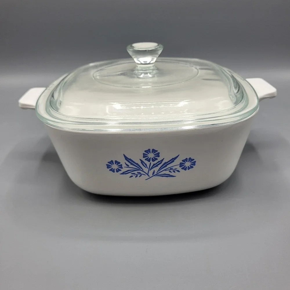 Corning Ware Casserole Dish Unisex 1.5 QT Blue Cornflower P-1 1/2-B White